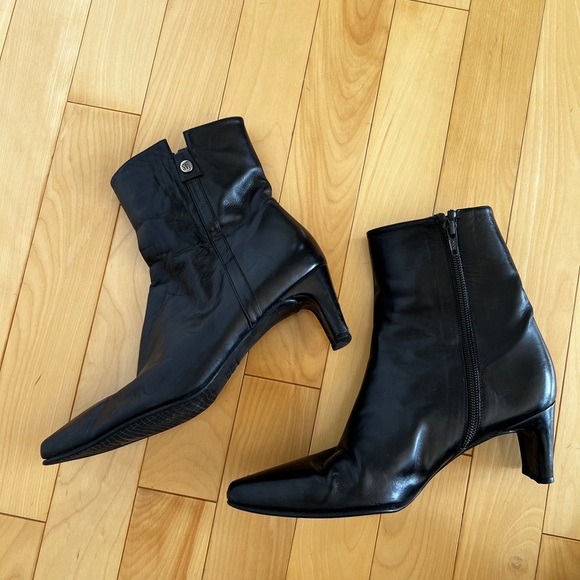 Stuart Weitzman Leather Booties Black Size 6.5 - Picture 5 of 5